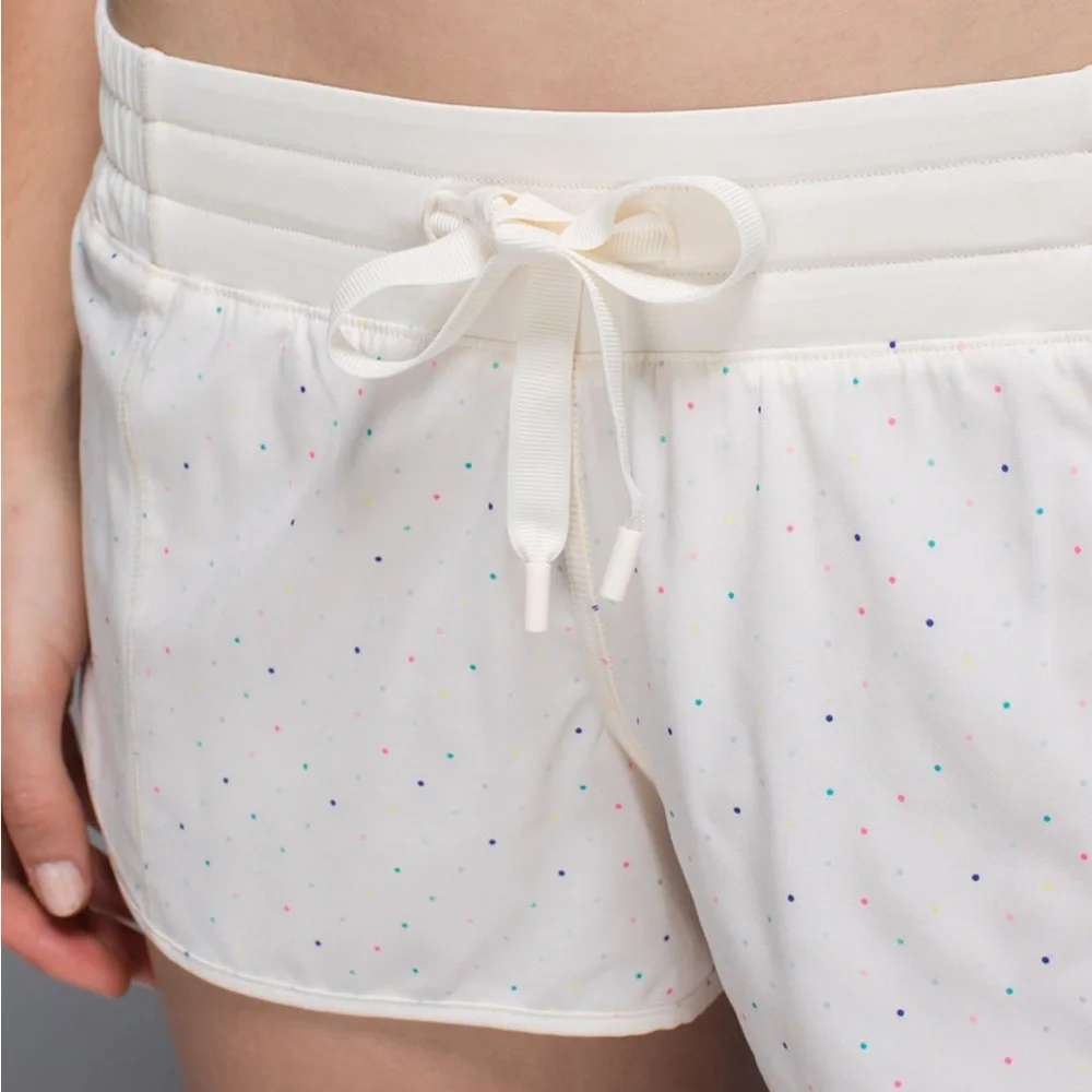 Lululemon Swift Ultra White Confetti Running Shorts (Size 6)